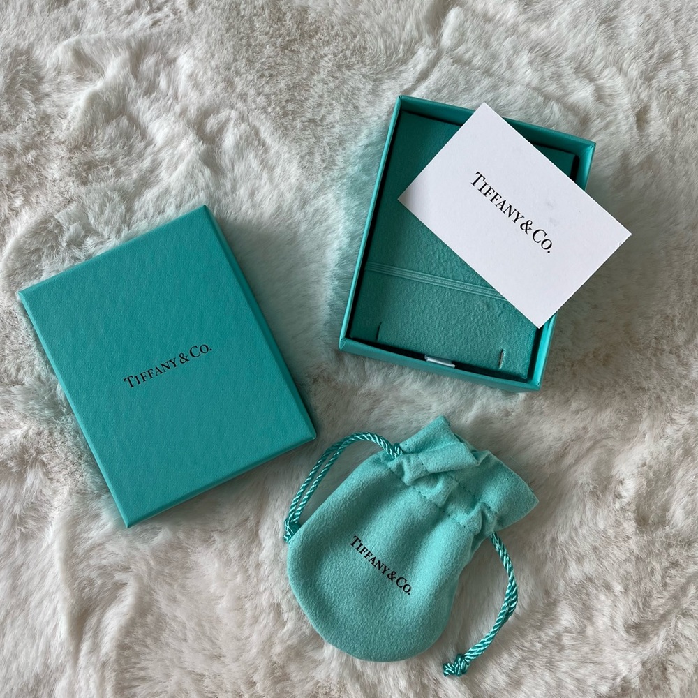 NEW TIFFANY&Co BLUE AUTHENTIC SMALL PENDANT NECKLACE POUCH WITH BOX